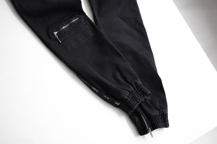 Coutié Streetwear Stuttgart - Post Mortem Kollektion 2018 - Tactical Side Striped Jogger Black (Zips)