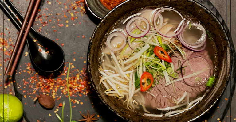 Anroll Heilbronn – Rezept für Rindfleisch-Pho-Suppe