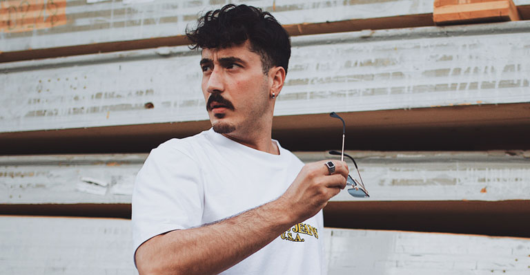 Behind The Beats - DJ Belvoir