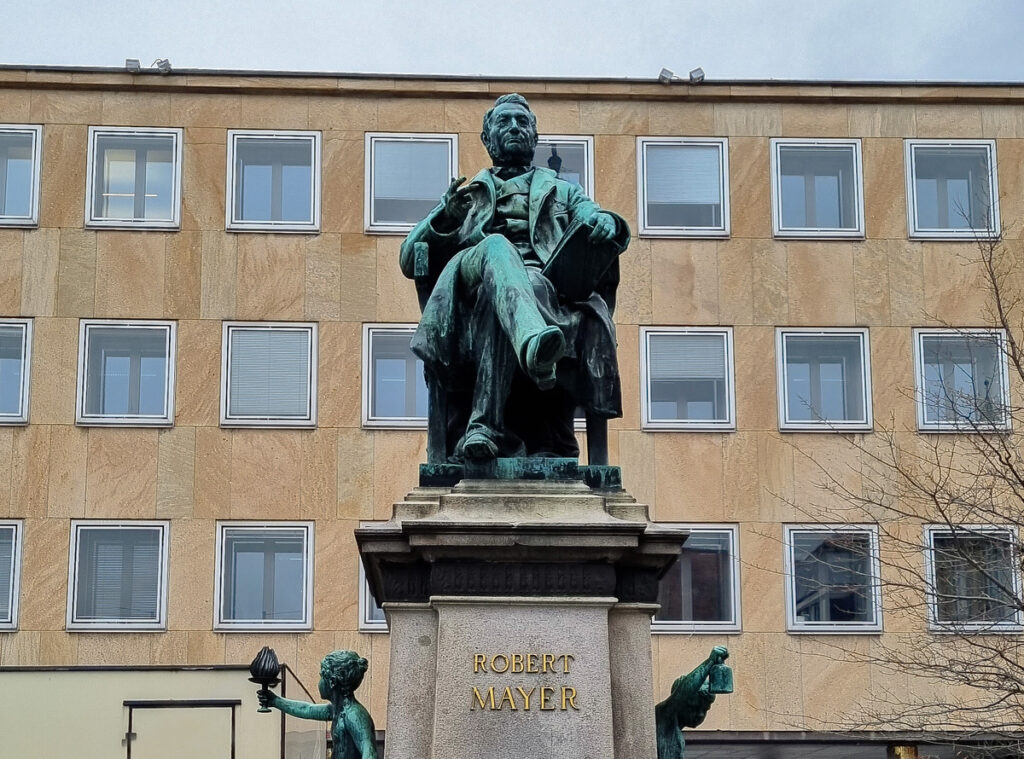 Robert Mayer Statue - Heilbronn, Rathausplatz