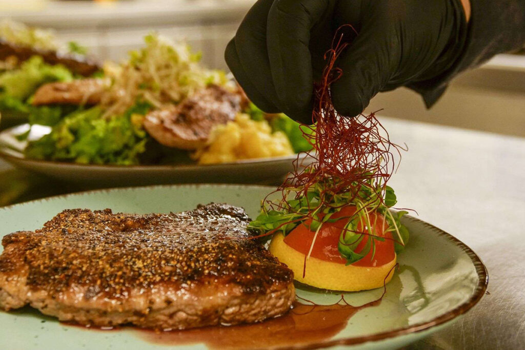 Babak Samangis Rezept für Pfeffersteak