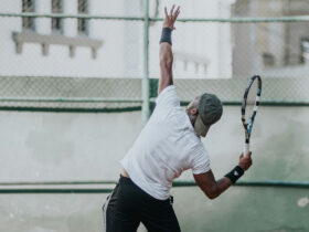 Tennisspieler auf dem Court