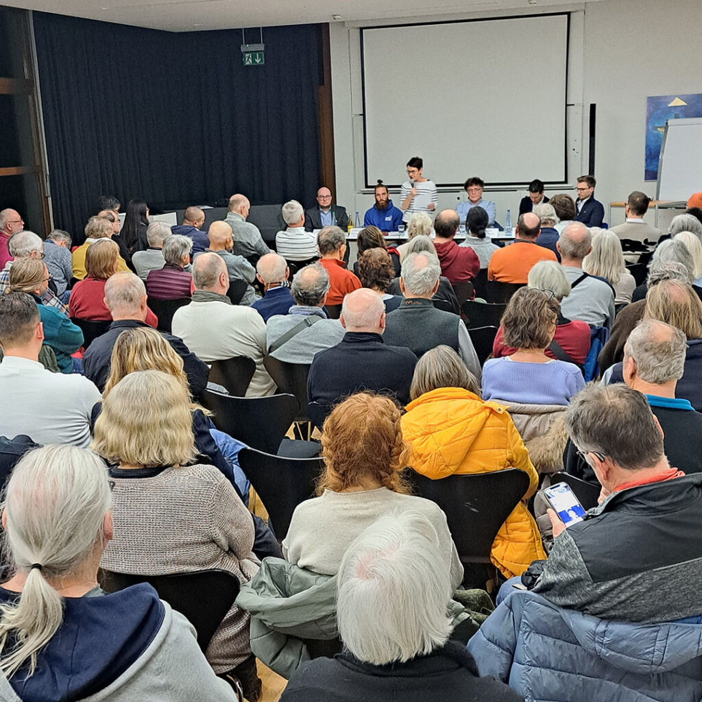 Podiumsdiskussion der Friedensrats zur Bundestagswahl 2025