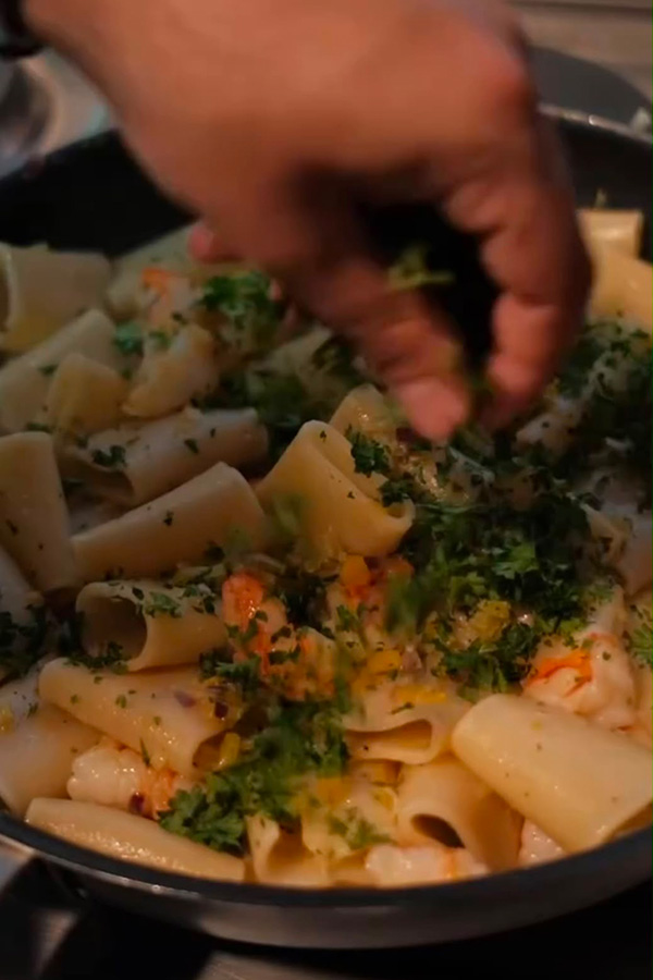 Pasta Gamberetti mit Petersilie